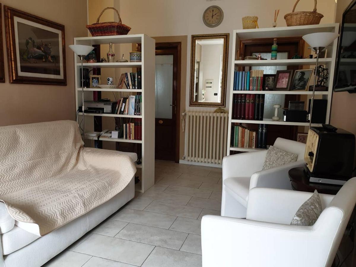 Dueterre Room & Host Fornole Екстериор снимка