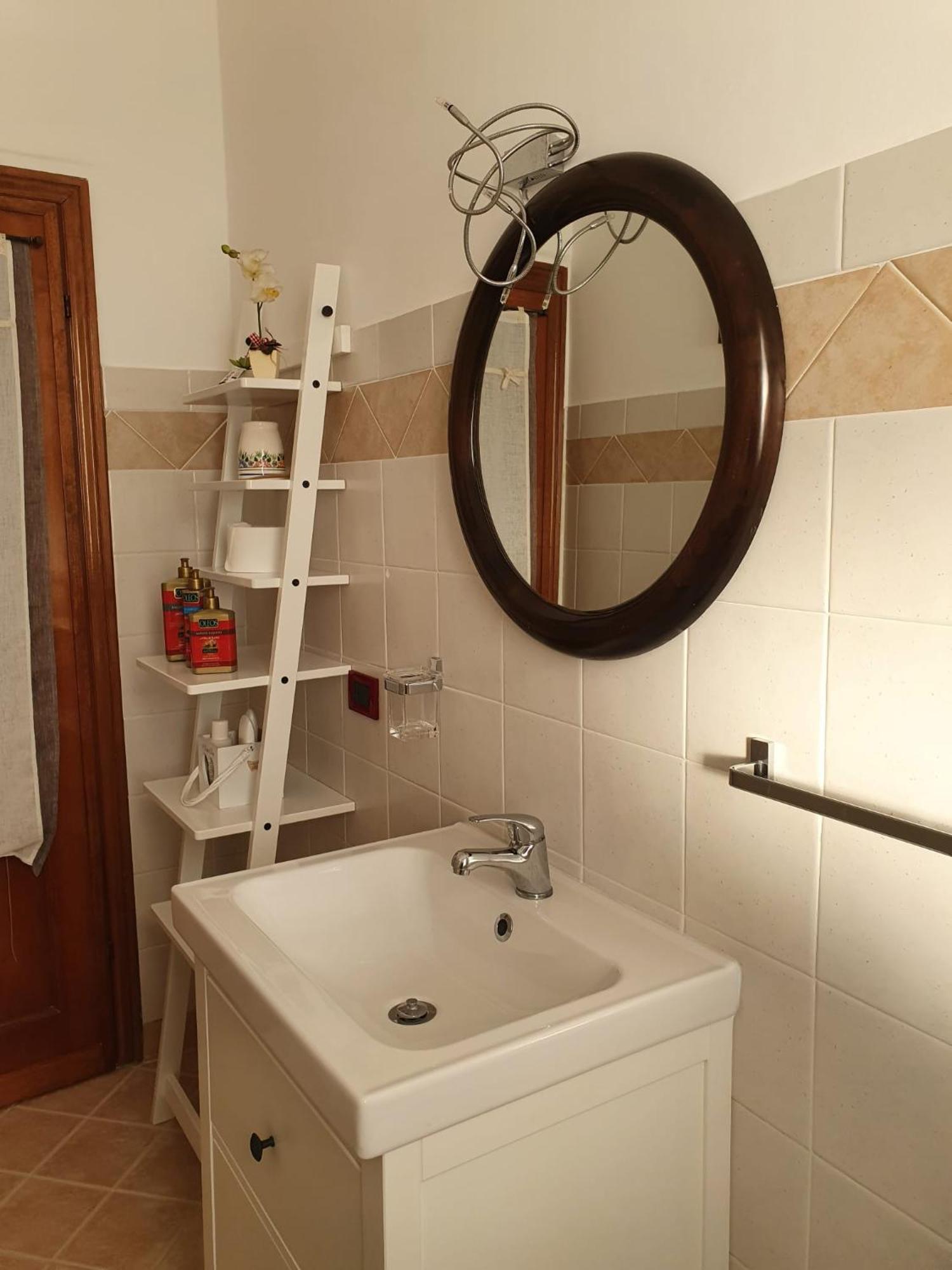 Dueterre Room & Host Fornole Екстериор снимка